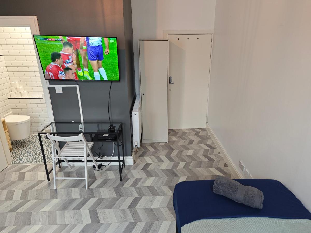 2 Bedroom 2 Bathroom Apartment In Old St - Shoreditch - Zone 1 Лондон Экстерьер фото