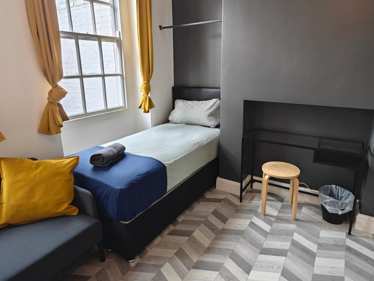 2 Bedroom 2 Bathroom Apartment In Old St - Shoreditch - Zone 1 Лондон Экстерьер фото