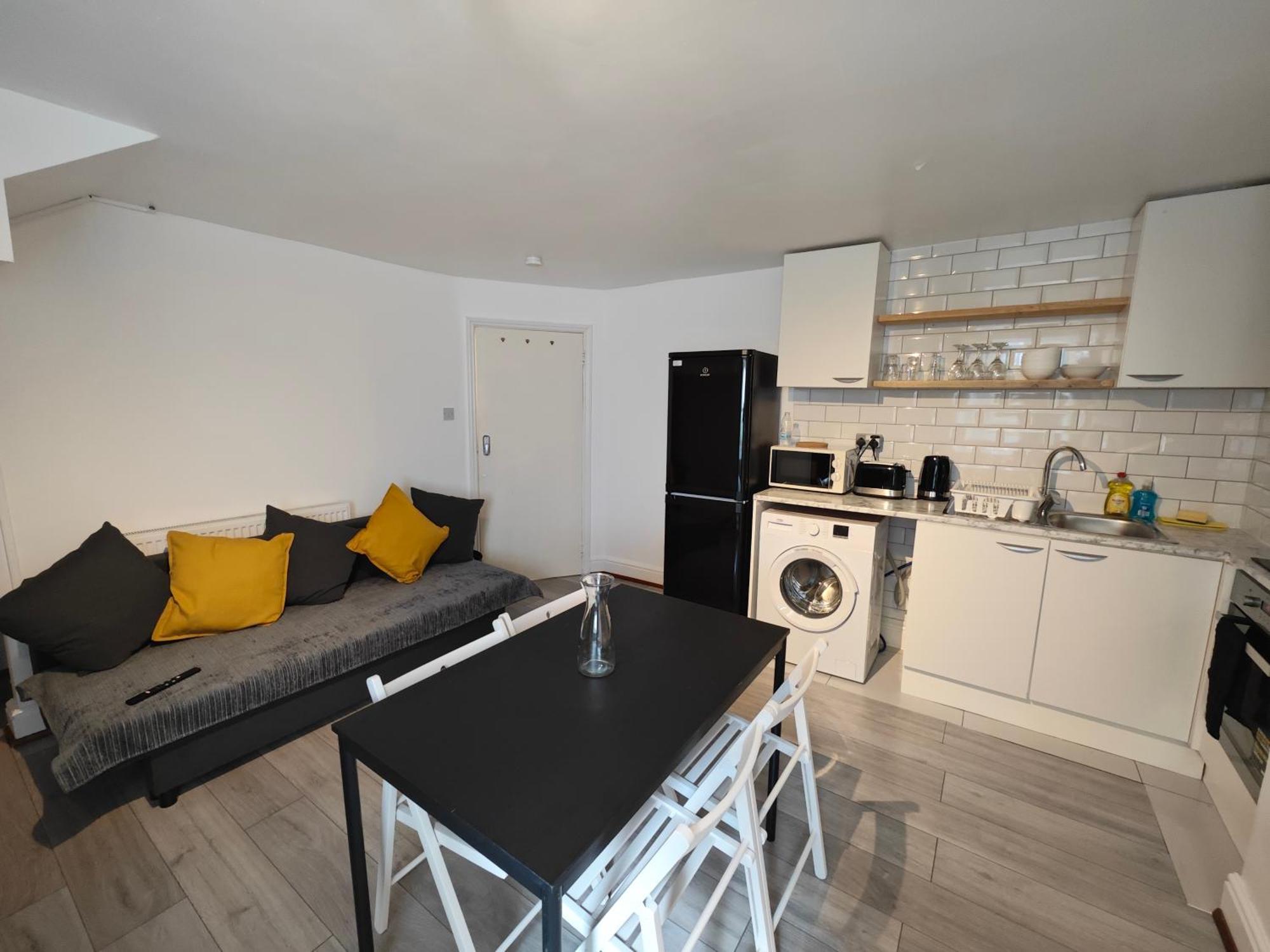 2 Bedroom 2 Bathroom Apartment In Old St - Shoreditch - Zone 1 Лондон Экстерьер фото