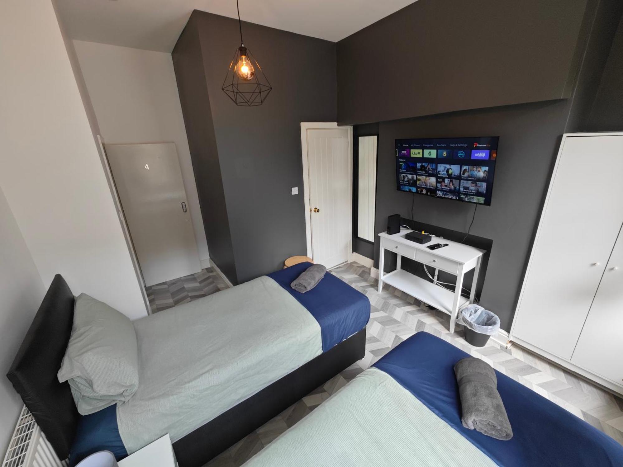 2 Bedroom 2 Bathroom Apartment In Old St - Shoreditch - Zone 1 Лондон Экстерьер фото