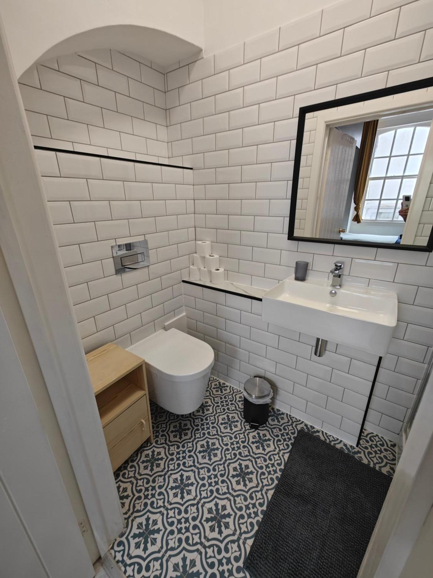 2 Bedroom 2 Bathroom Apartment In Old St - Shoreditch - Zone 1 Лондон Экстерьер фото